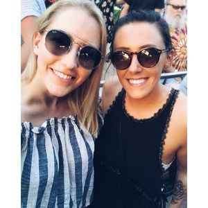 Meet your Posher, Mackenzie